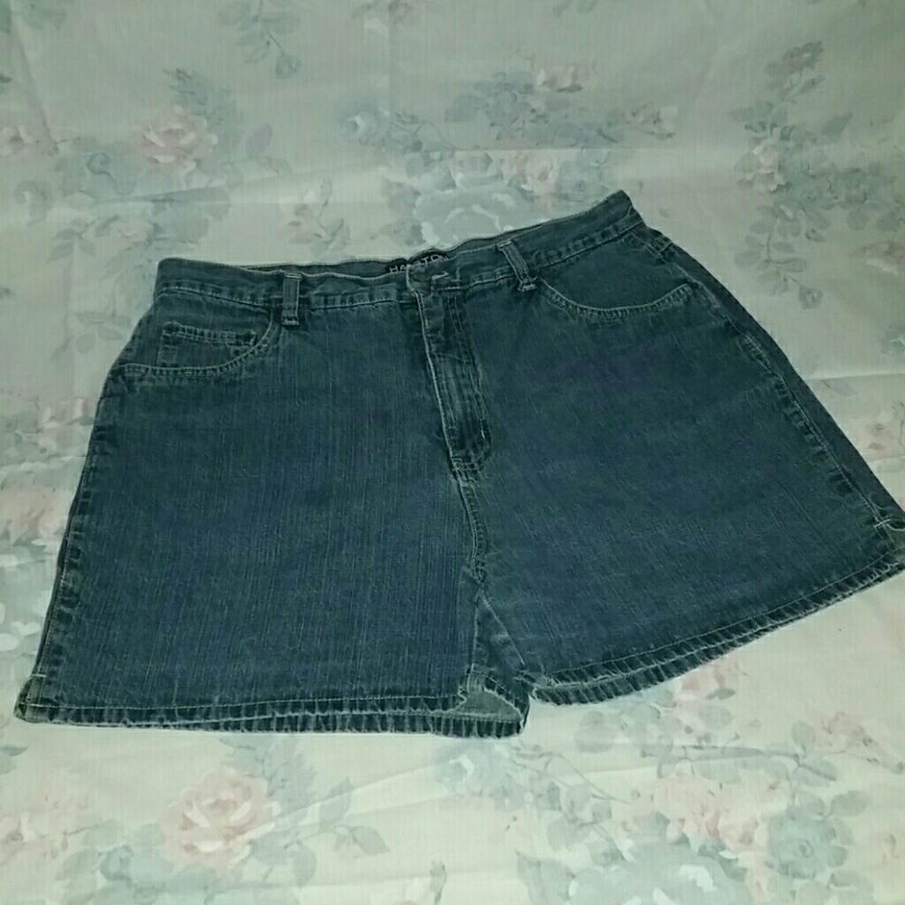 Halston  Jean shorts